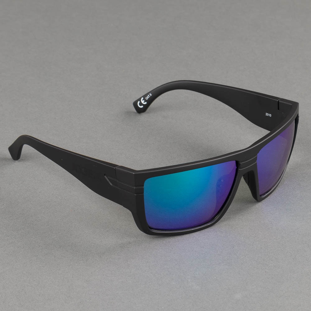 https://www.eyewearstore.se/pub_images/original/130-2-426018003-solglasogon-Jobe-Dim-Polarized-Floatable-sunglasses-skoterdelen.jpg