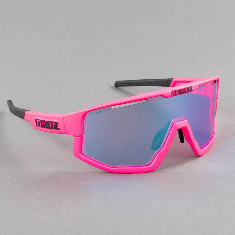 https://www.eyewearstore.se/pub_images/original/369-500002-solglasogon-bliz-fusion-Nordic-Light-eyewearstore.jpg