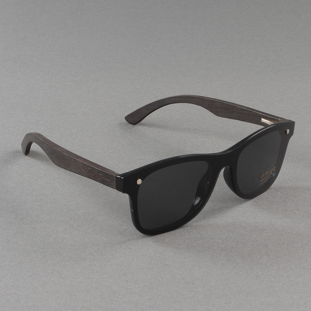 https://www.eyewearstore.se/pub_images/original/480-500006-solglasogon-sunglasses-daytona-eyewear-blvck-skoterdelen-2.jpg
