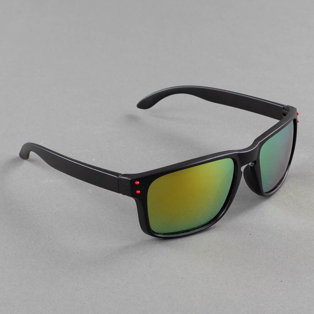 https://www.eyewearstore.se/pub_images/original/483-500004-solglasogon-sunglasses-gold-mirror-eyewearstore-eyewearstore.jpg