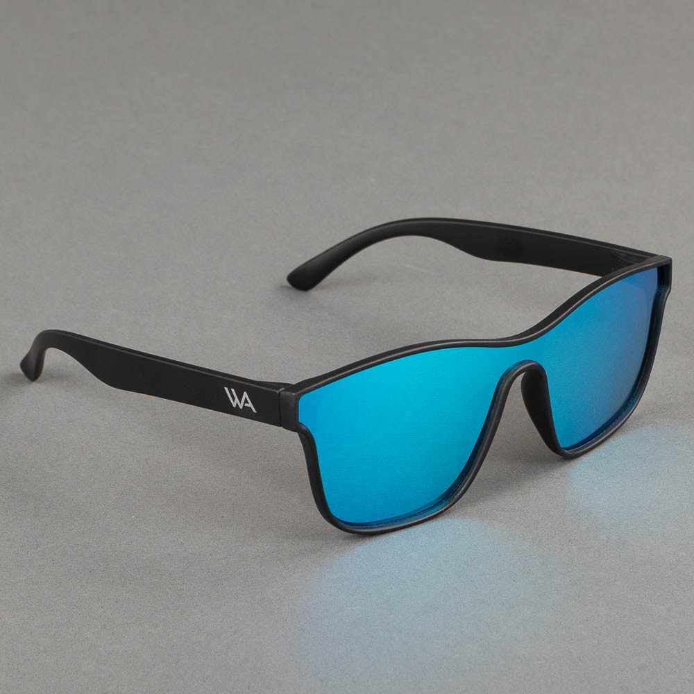 https://www.eyewearstore.se/pub_images/original/510-100000-solglasogon-sunglasses-we-ahl-whippy-blue-mirror-eyewearstore.jpg