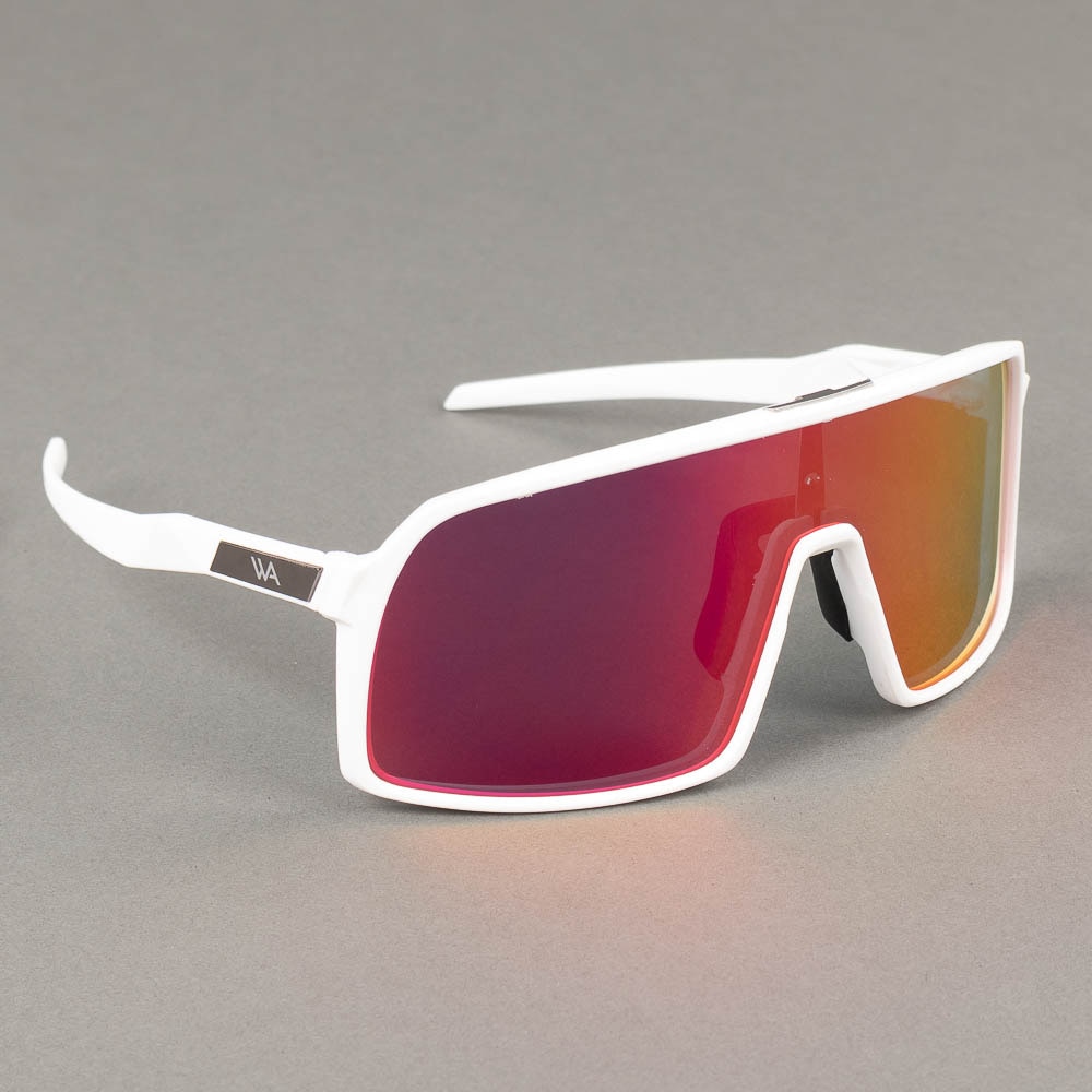 https://www.eyewearstore.se/pub_images/original/510-100004-solglasogon-sunglasses-we-ahl-shade-pink-mirror-eyewearstore.jpg
