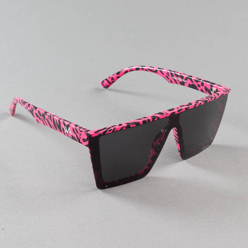 https://www.eyewearstore.se/pub_images/original/510-100032-solglasogon-sunglasses-weahl-ahlstar-leopard-eyewearstore.jpg