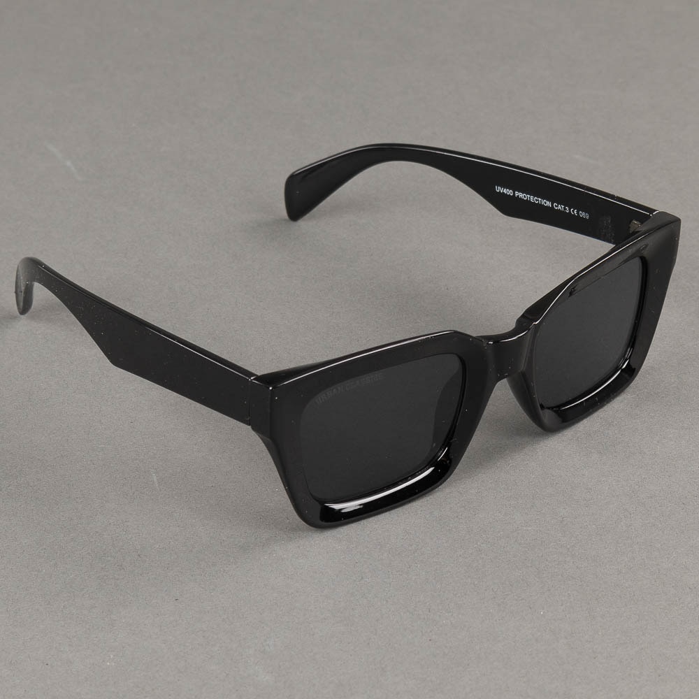 https://www.eyewearstore.se/pub_images/original/517-500002-solglasogon-urban-classics-sunglasses-poros-eyewearstore.jpg
