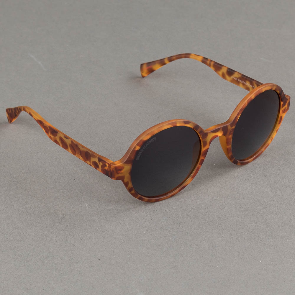 https://www.eyewearstore.se/pub_images/original/517-500020-solglasogon-urban-classics-sunglasses-retro-funk-eyewearstore.jpg