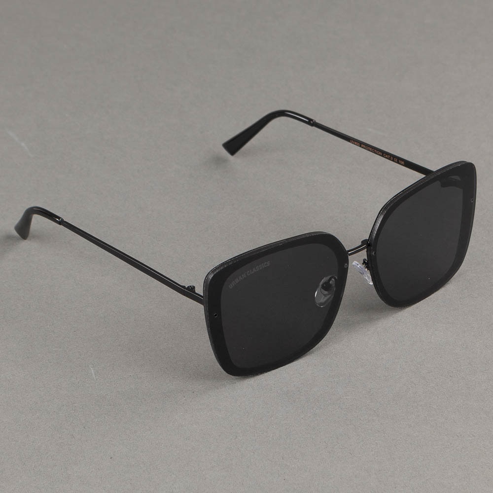 Visita lo Store di Urban ClassicsUrban Classics Sonnenbrille Sunglasses Likoma Mirror with Chain Occhiali Taglia Unica Unisex-Bambini Black/Silver 