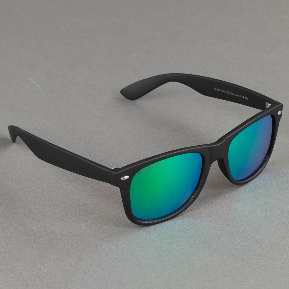 https://www.eyewearstore.se/pub_images/original/517-500027-solglasogon-urban-classics-sunglasses-likoma-eyewearstore.jpg