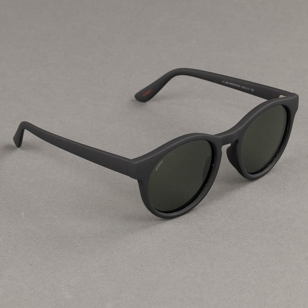https://www.eyewearstore.se/pub_images/original/517-500042-solglasogon-urban-classics-sunglasses-sunrise-eyewearstore.jpg