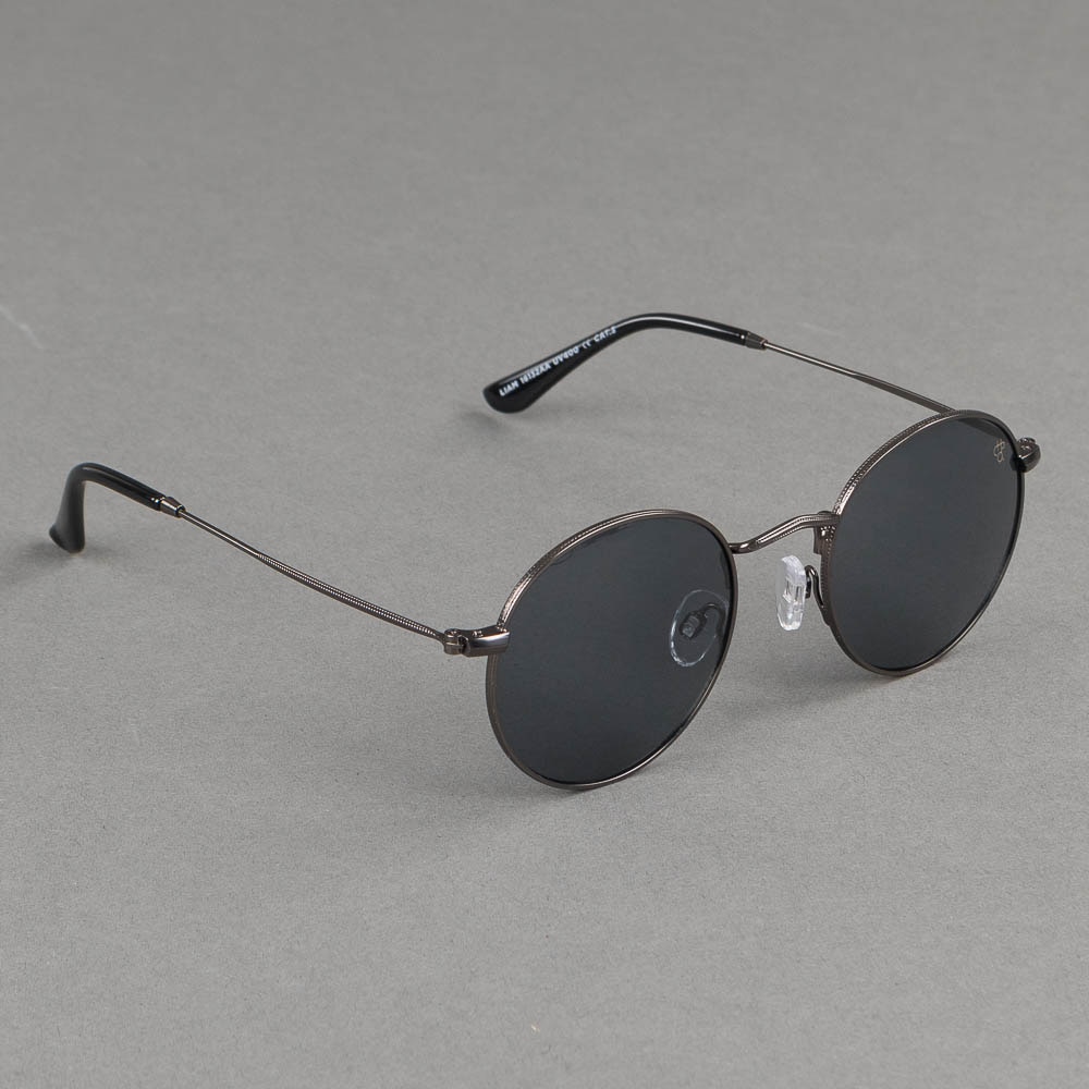 https://www.eyewearstore.se/pub_images/original/519-500007-solglasogon-sunglasses-CHPO-liam-16132AA-eyewearstore.jpg