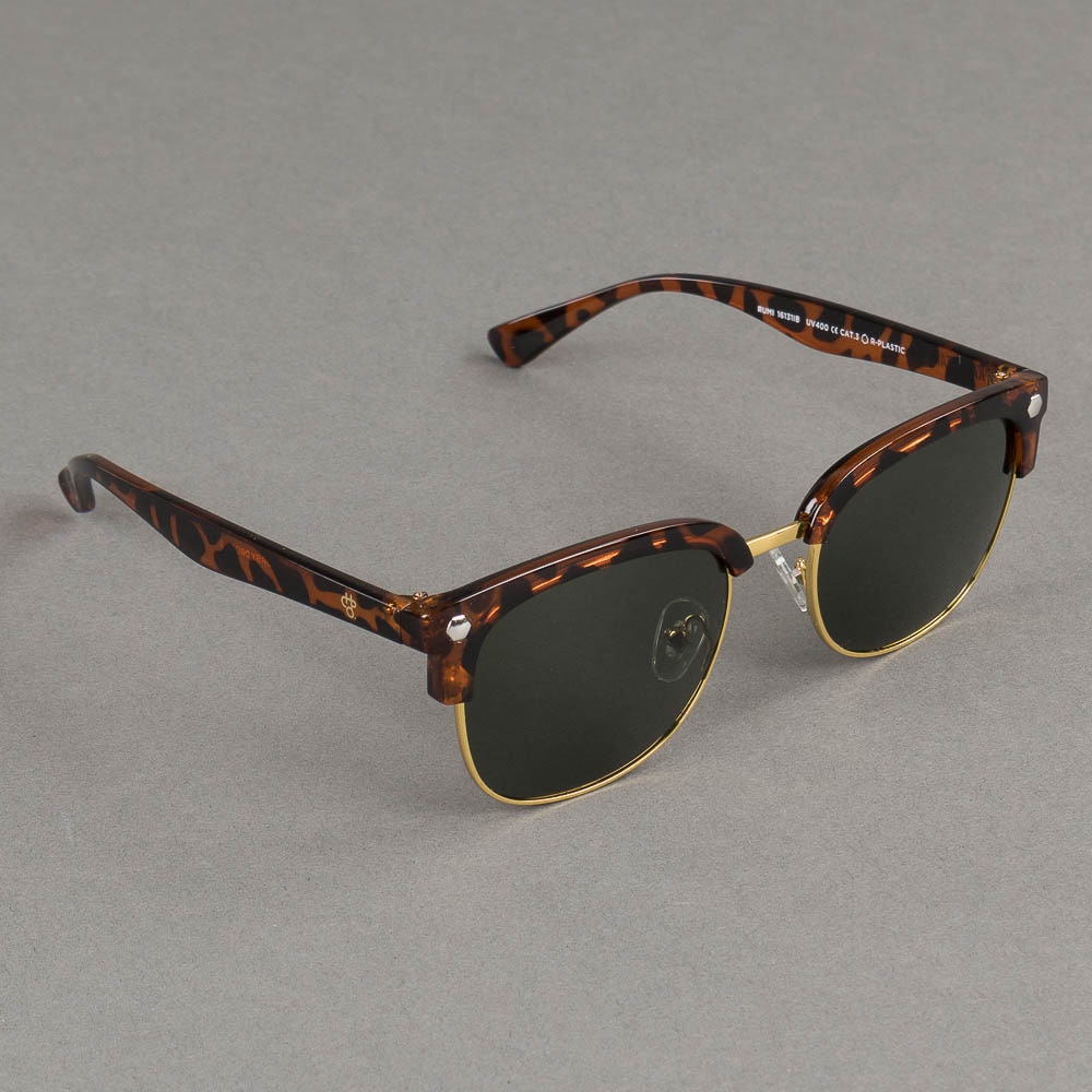 https://www.eyewearstore.se/pub_images/original/519-500021-solglasogon-sunglasses-CHPO-rumi-16131IB-eyewearstore.jpg