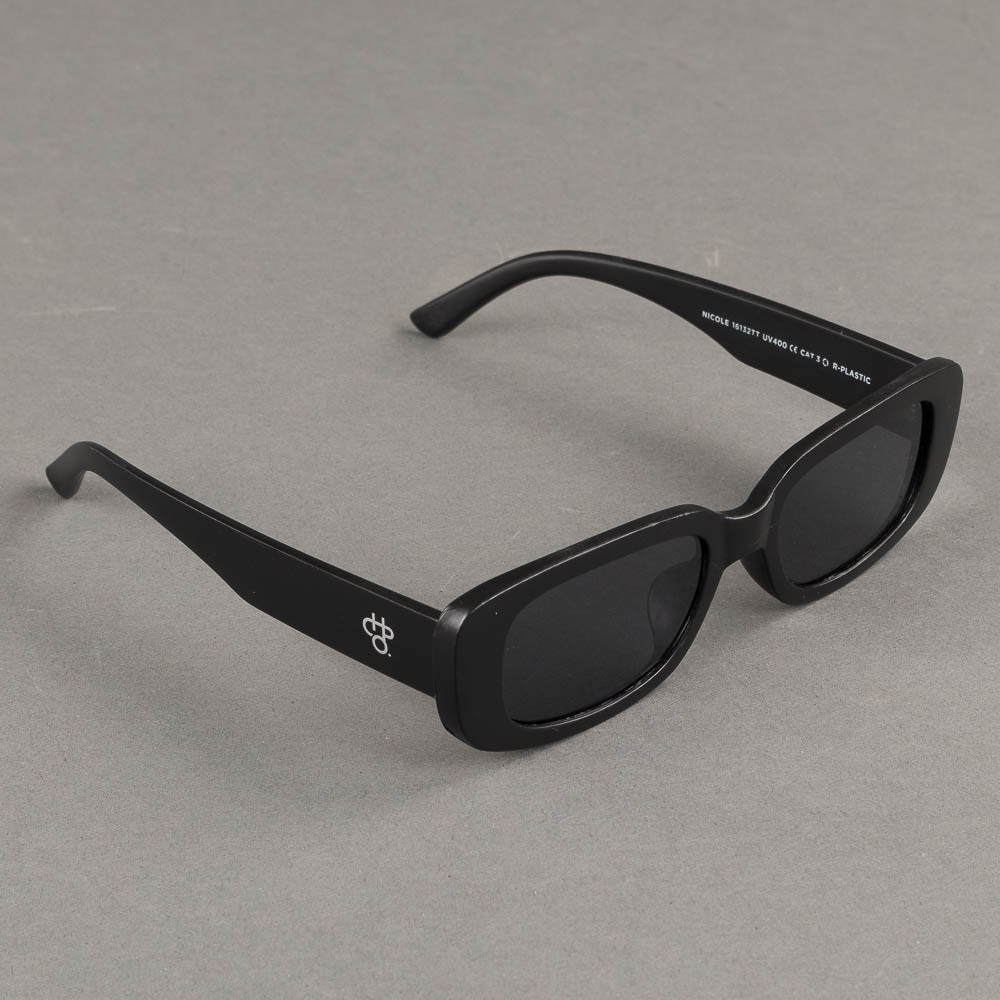 https://www.eyewearstore.se/pub_images/original/519-500050-solglasogon-sunglasses-CHPO-Nicole-16132TT-eyewearstore.jpg