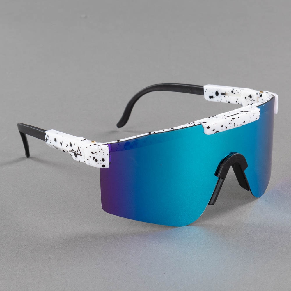 https://www.eyewearstore.se/pub_images/original/645-NO1-SHADES-8-solglasogon-sunglasses-amoq-pit-viper-eyewearstore.jpg