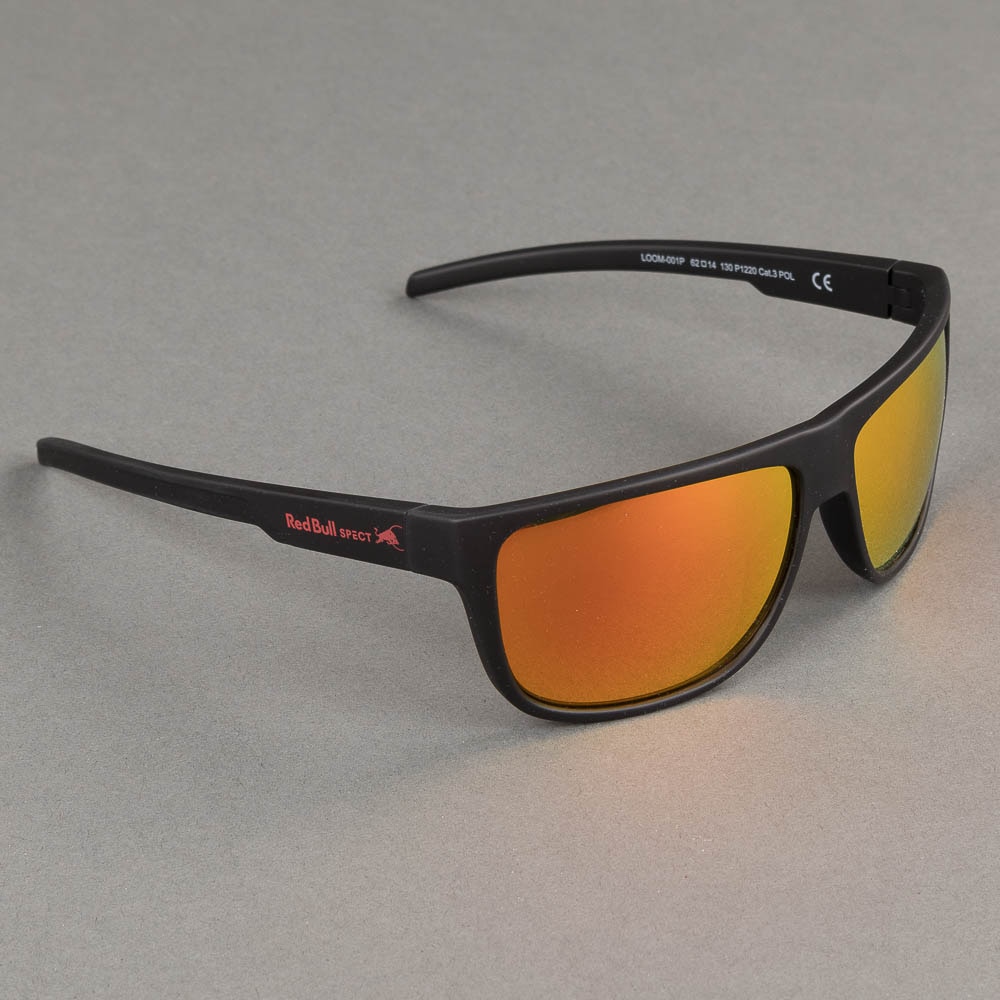 https://www.eyewearstore.se/pub_images/original/674-2110058-solglasogon-red-bull-spect-loom-001P-sunglasses-skoterdelen.jpg